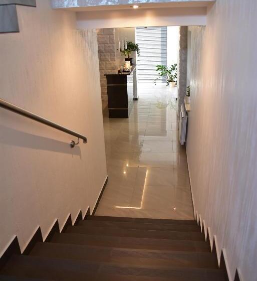 민박 Pokoje Restauracja Lech