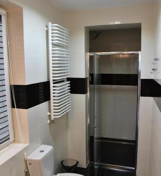 민박 Pokoje Restauracja Lech