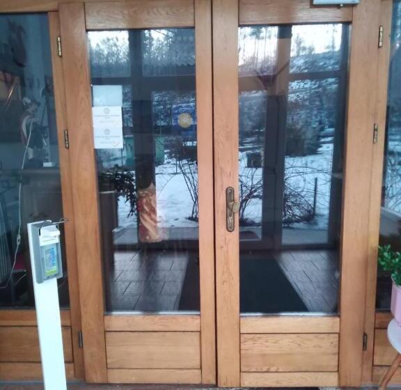 Nocleg ze śniadaniem Villa Orzechowski