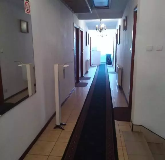 تختخواب و صبحانه Villa Orzechowski