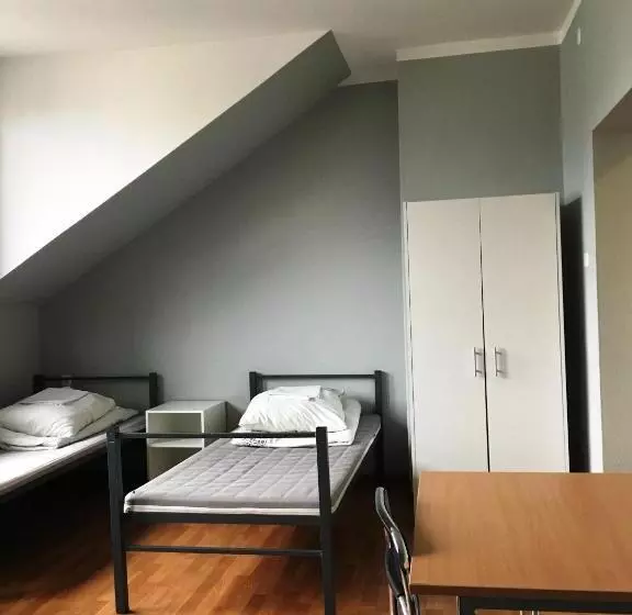 Hostel Pod Topolami