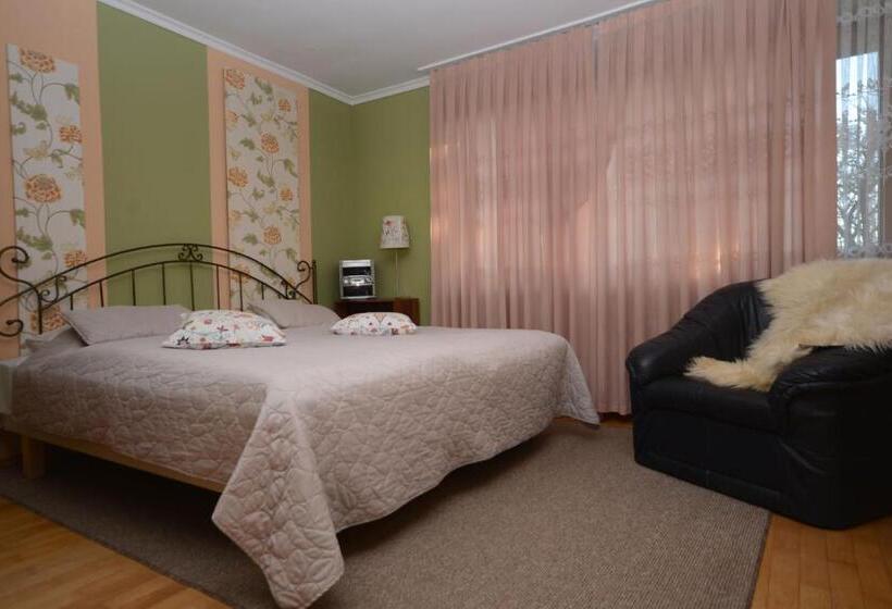 فندق Agroturystyka U Tadysa