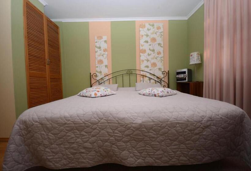 فندق Agroturystyka U Tadysa