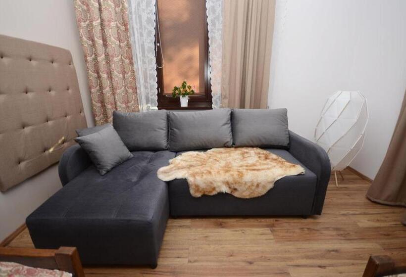 فندق Agroturystyka U Tadysa