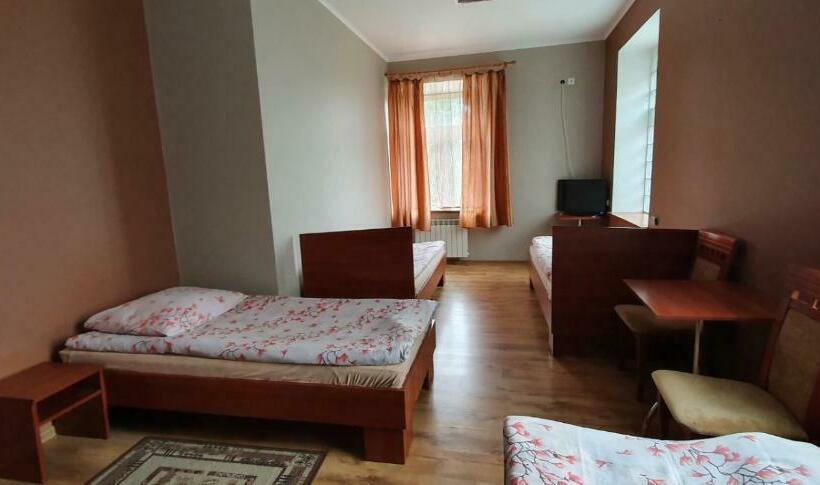 فندق Noclegi Tyczyn