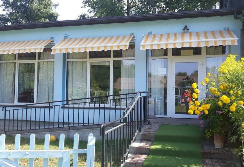 Отель Wioska Pod Kogutem