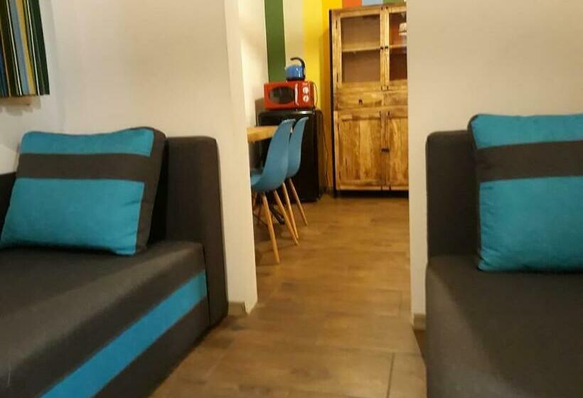 Отель Wioska Pod Kogutem