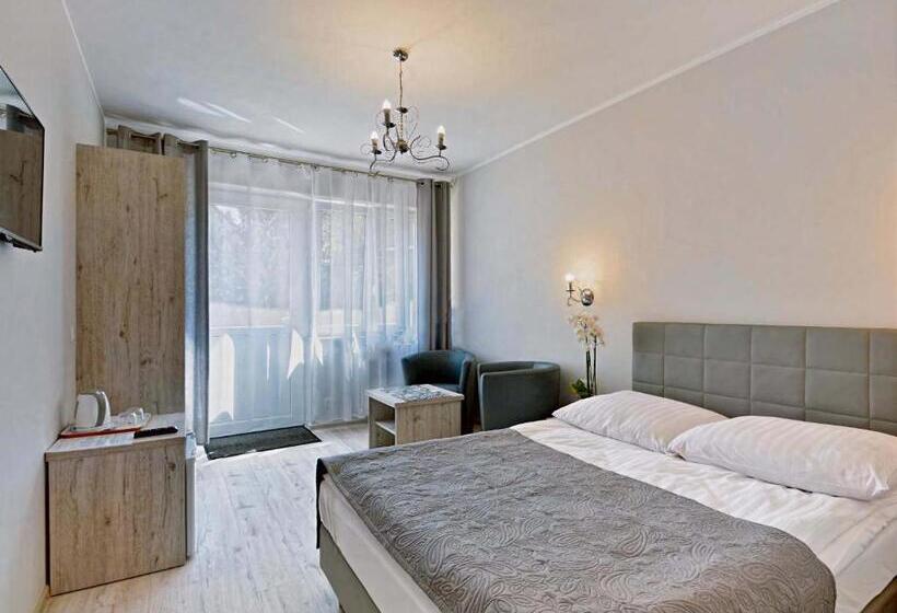 펜션 Arka   Pokoje Z Osobnymi Wejściami Na Parterze