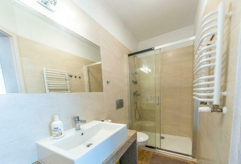 펜션 Arka   Pokoje Z Osobnymi Wejściami Na Parterze