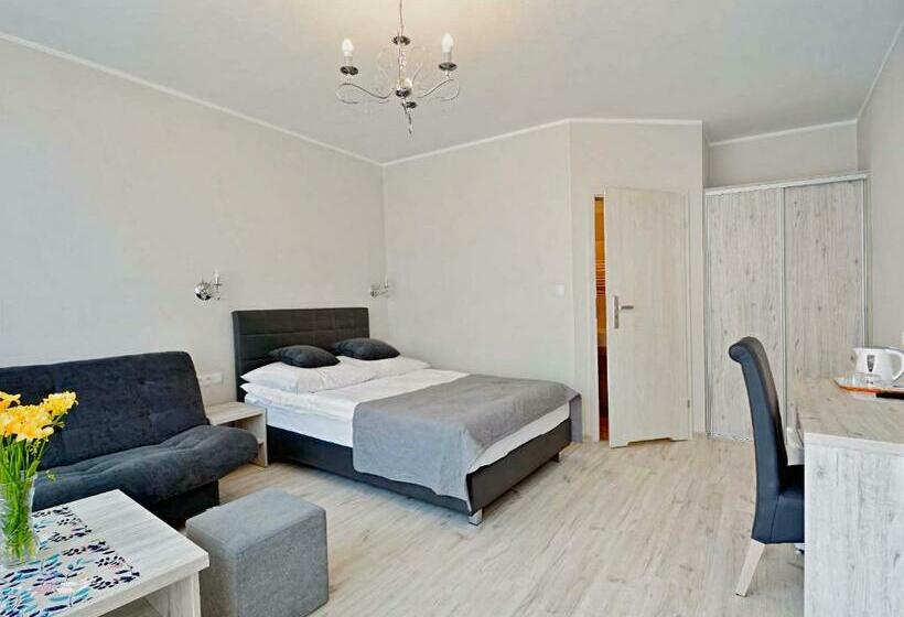 펜션 Arka   Pokoje Z Osobnymi Wejściami Na Parterze