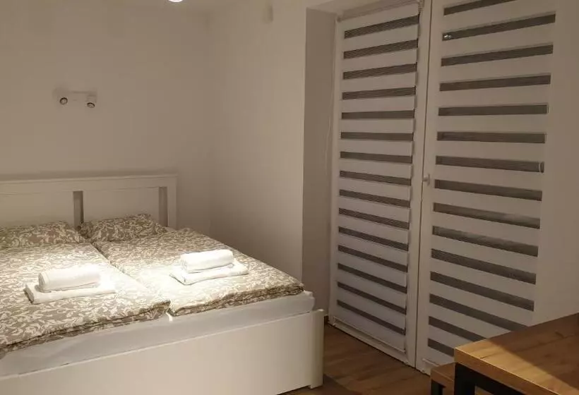 Majatalo Dom Pod Groniem