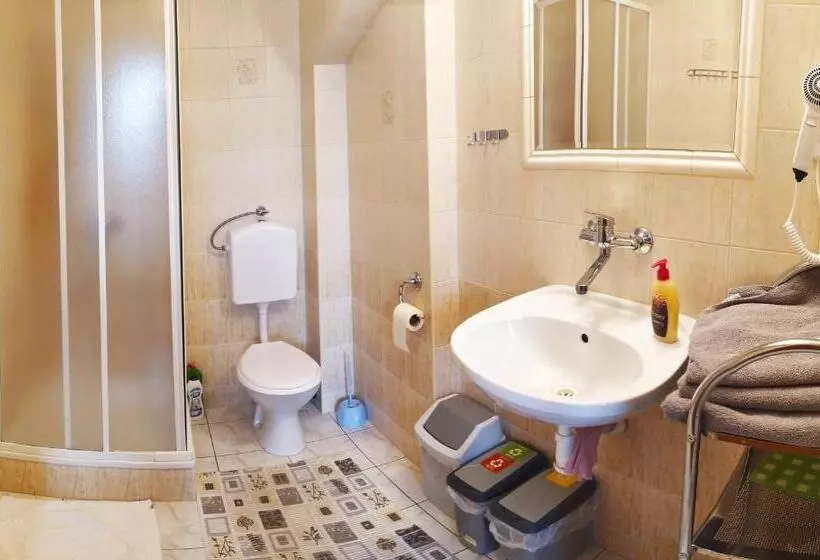 Majatalo Noclegi Arenda