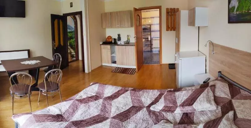 Majatalo Noclegi Arenda