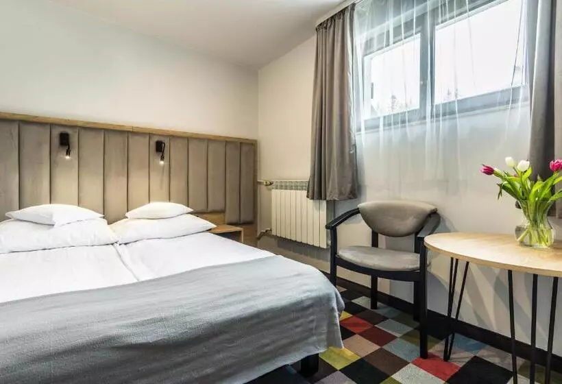 ペンション Osw Pan Tadeusz