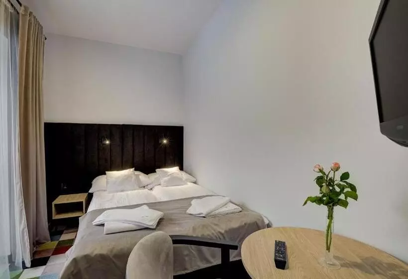 ペンション Osw Pan Tadeusz