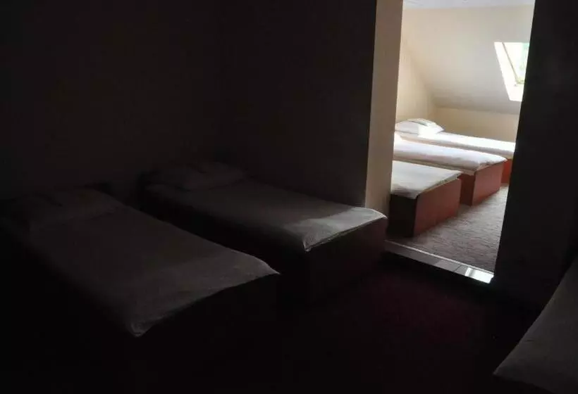 Majatalo Zajazd Kama Kowalski