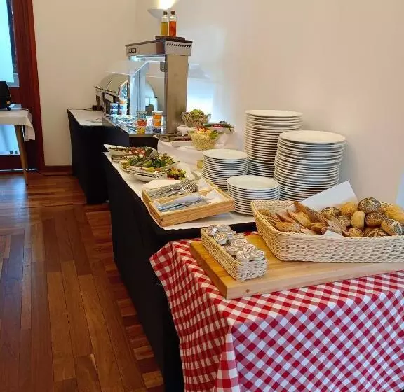 Lomakeskus 4 Pory Roku Restauracja I Nocleg