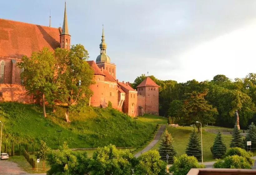 ユースホステル Pod Wzgórzem Bed & Breakfast