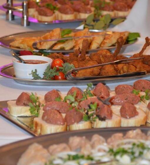 Hostel Pod Wzgórzem Bed & Breakfast