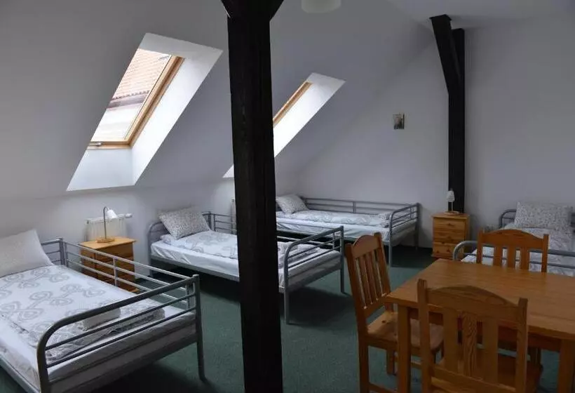 Retkeilymaja Pokoje Gościnne Domu Pielgrzyma W Supraślu