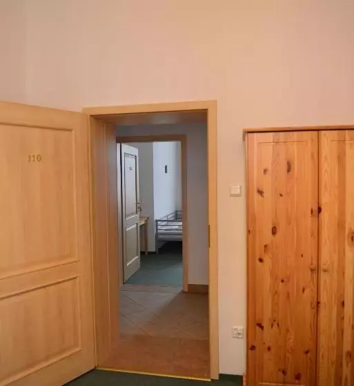 Retkeilymaja Pokoje Gościnne Domu Pielgrzyma W Supraślu