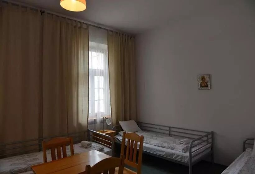 Retkeilymaja Pokoje Gościnne Domu Pielgrzyma W Supraślu