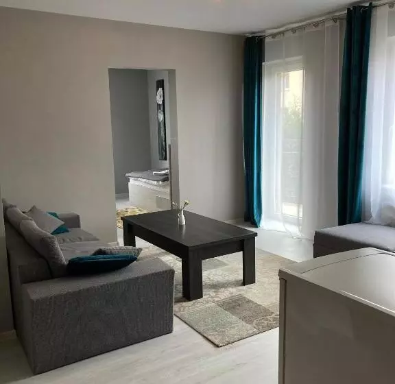 ユースホステル Restauracja  Zajazd Trzech Braci