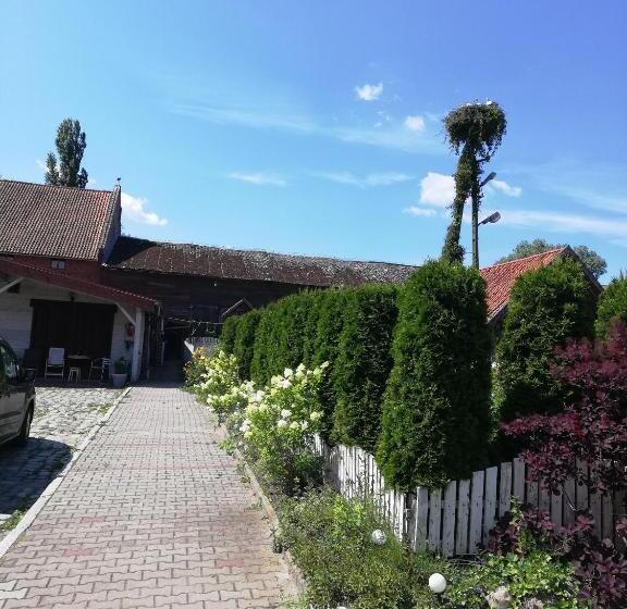 הוסטל Zajazd Eljan Centrum Noclegowe