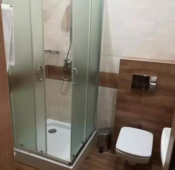 ユースホステル Zajazd Podjadek