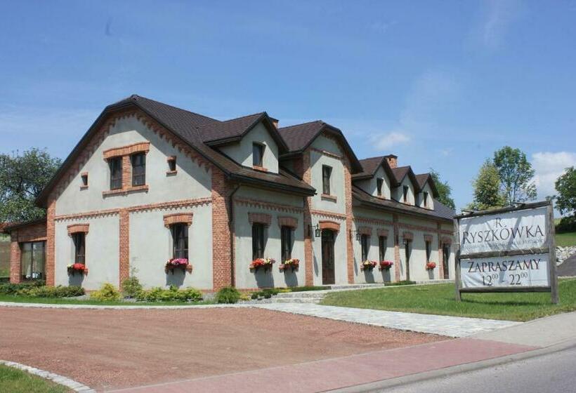 فندق صغير Zajazd Ryszkówka