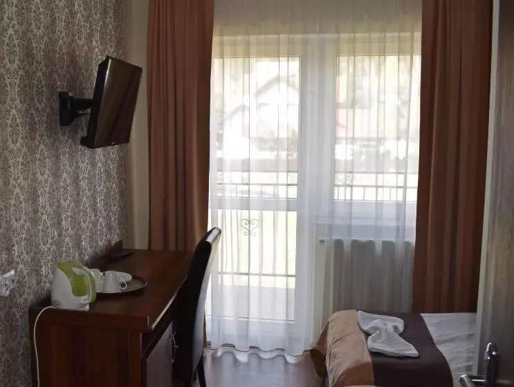 Aamiaismajoitus (B&B) Dom Bursztynowy