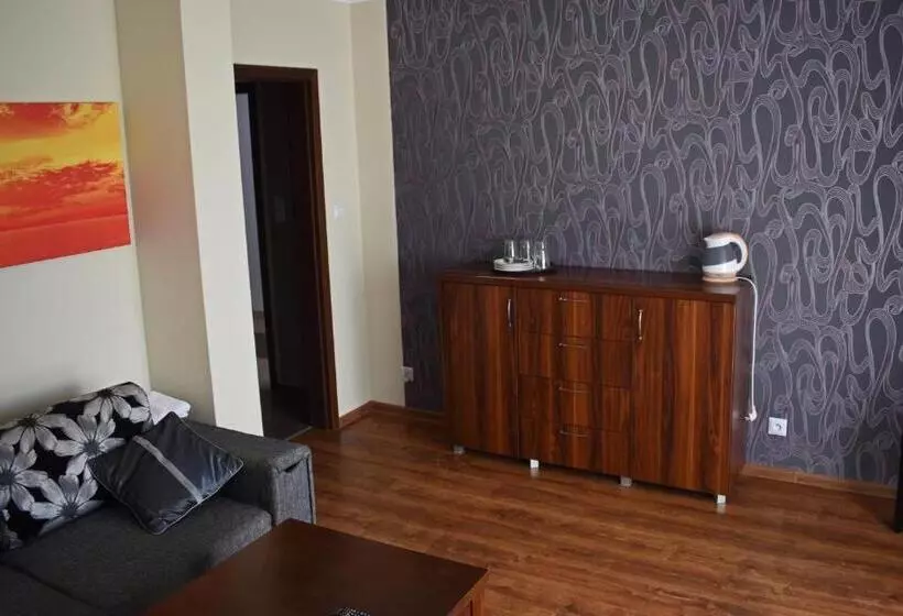 Aamiaismajoitus (B&B) Dom Bursztynowy