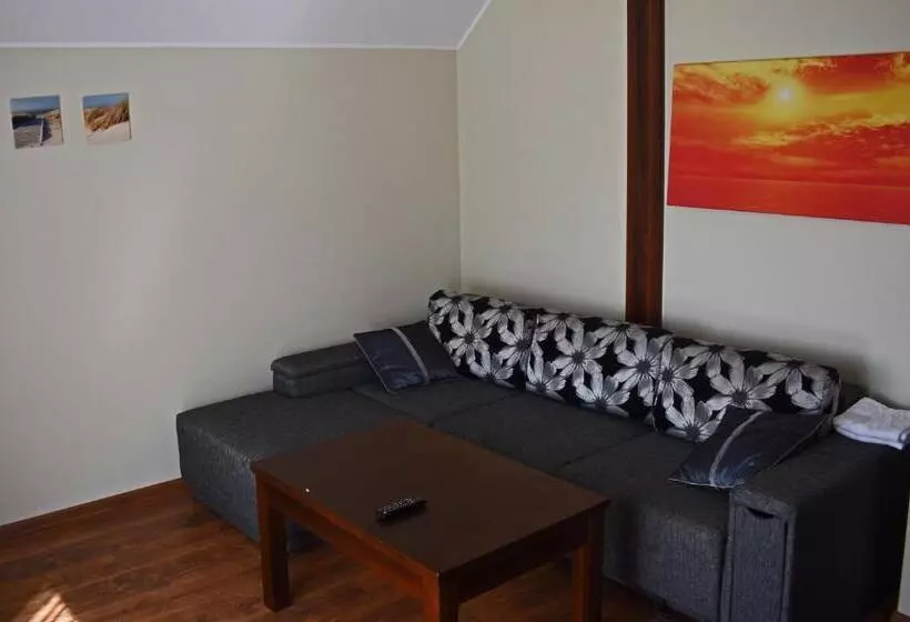 Aamiaismajoitus (B&B) Dom Bursztynowy