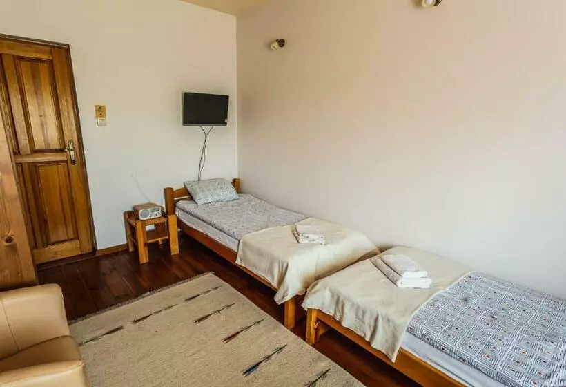 Aamiaismajoitus (B&B) Gościniec Koćmierzów