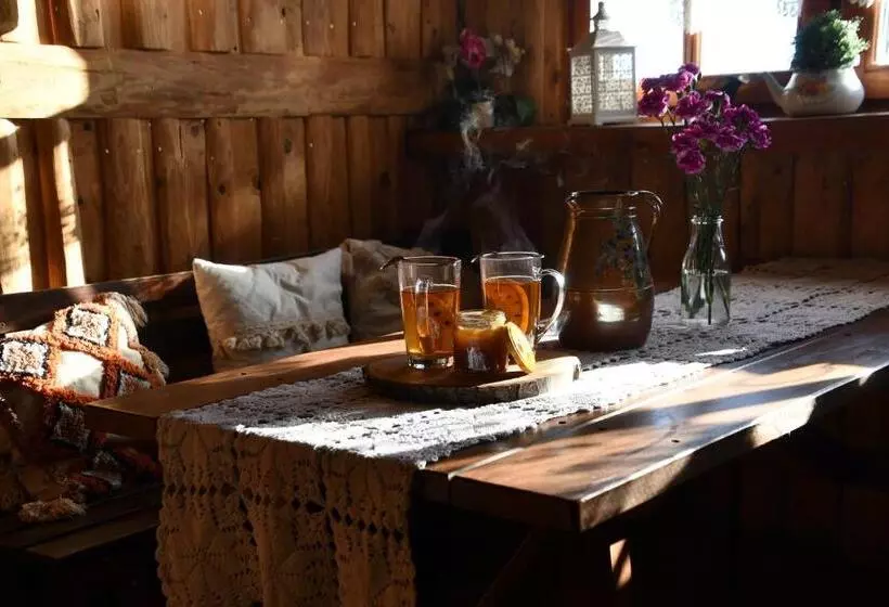 Aamiaismajoitus (B&B) Gościniec Pod Lubomirem