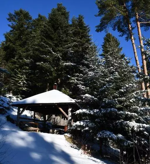 Aamiaismajoitus (B&B) Gościniec Pod Lubomirem