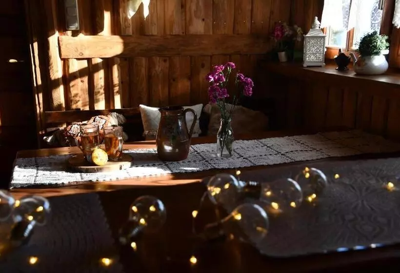 Aamiaismajoitus (B&B) Gościniec Pod Lubomirem