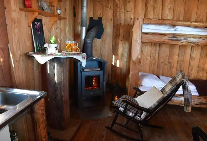 Aamiaismajoitus (B&B) Gościniec Pod Lubomirem