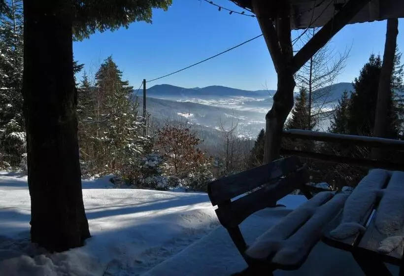 Aamiaismajoitus (B&B) Gościniec Pod Lubomirem