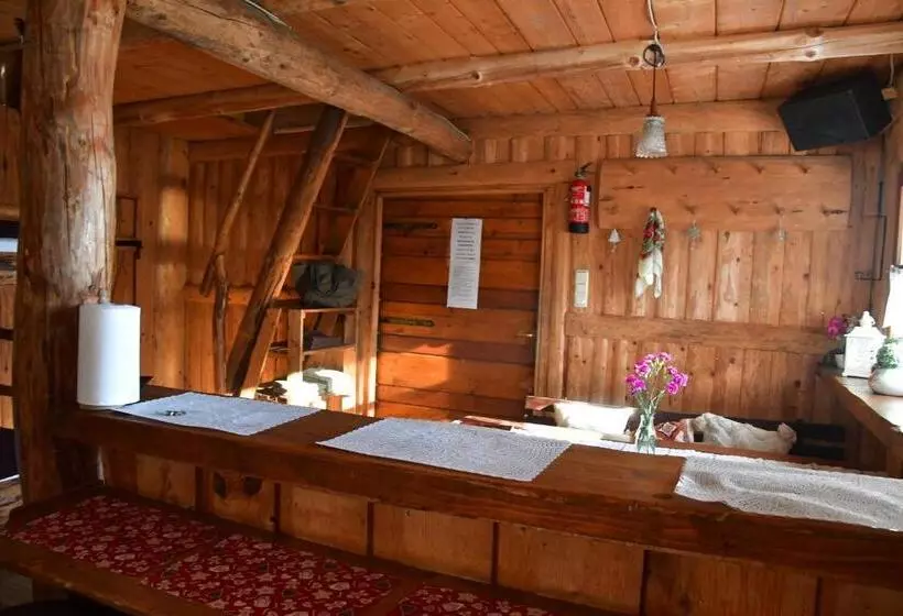 Aamiaismajoitus (B&B) Gościniec Pod Lubomirem