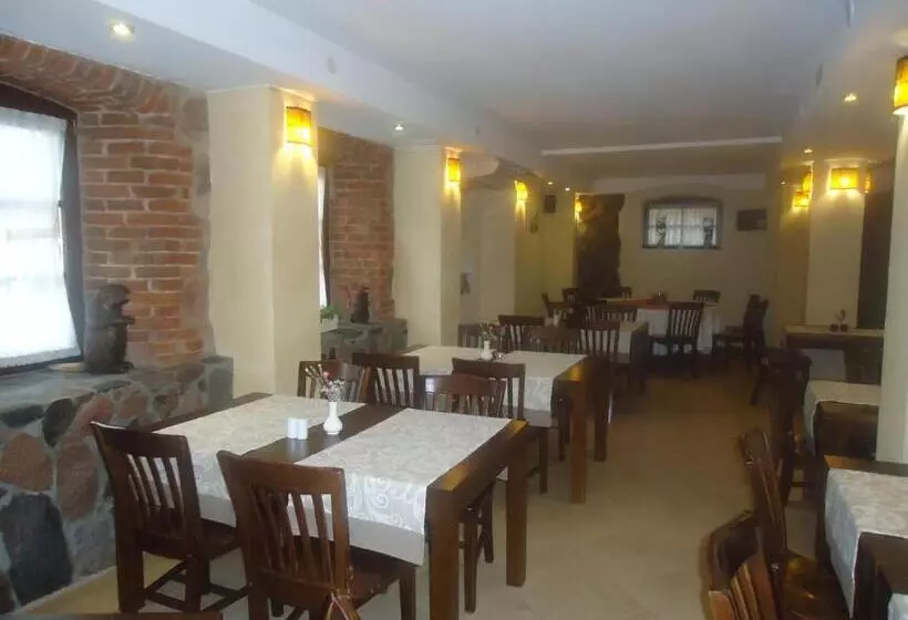 Aamiaismajoitus (B&B) Pensjonat Bobrowy Dwór