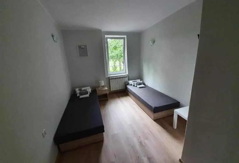 Aamiaismajoitus (B&B) Pensjonat Tężniowa 6
