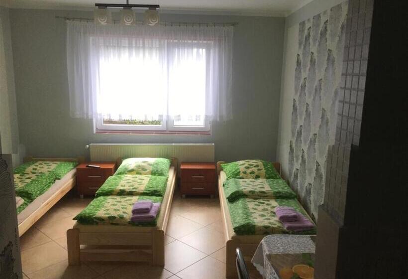 민박 Pod Kasztanem