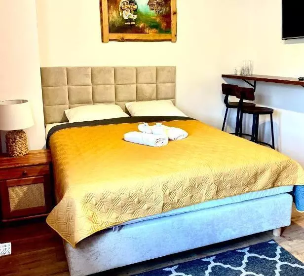 ベッドアンドブレックファースト Troll