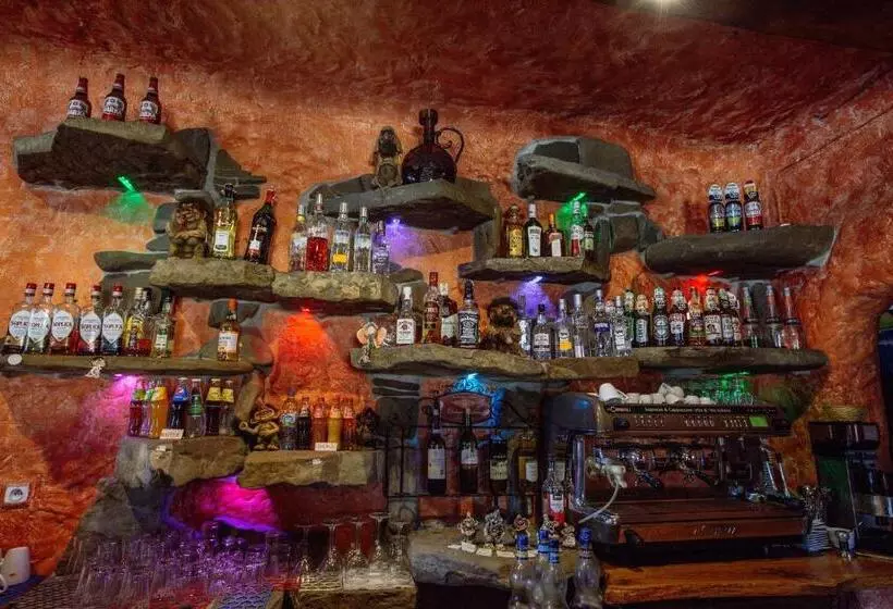 ベッドアンドブレックファースト Troll