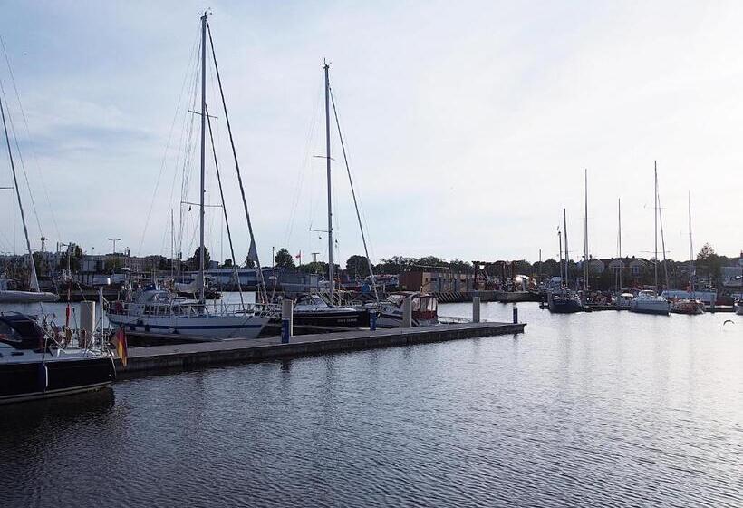 تختخواب و صبحانه Villa Rasmus