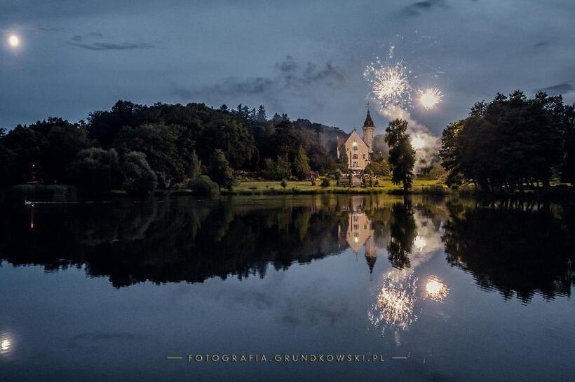 호텔 Bursztynowy Pałac