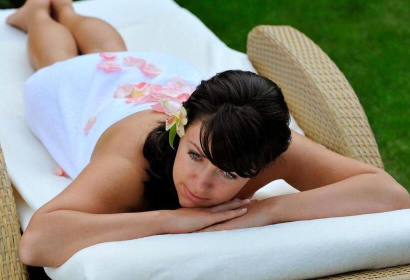 호텔 Bursztynowy Pałac