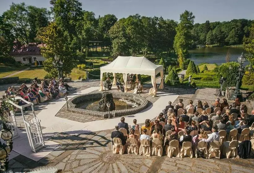 Hotelli Bursztynowy Pałac