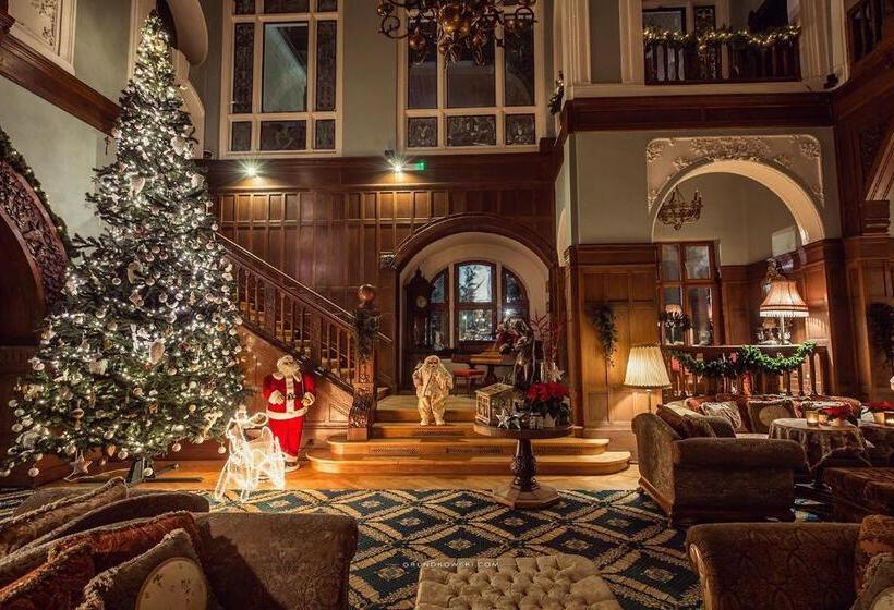 호텔 Bursztynowy Pałac